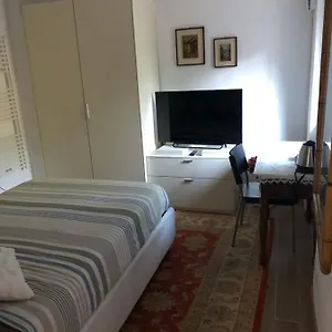 Bed & Breakfast La Stanza Nel Bosco, Pavia